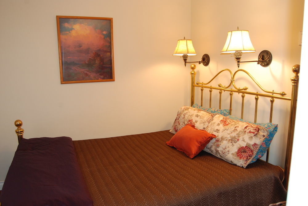 Woodside Inn Harrison Mills Exteriör bild